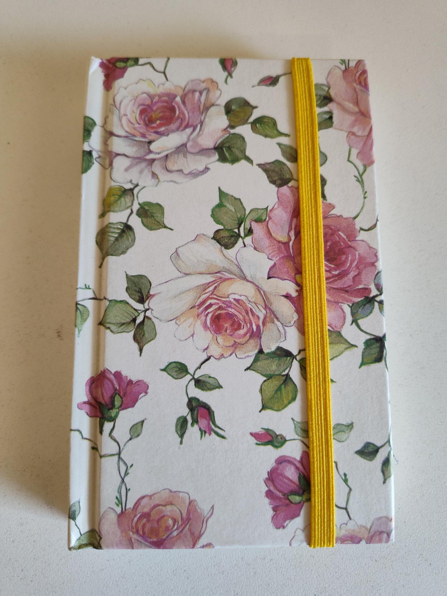 Small Notebook w/ Elastic Closure