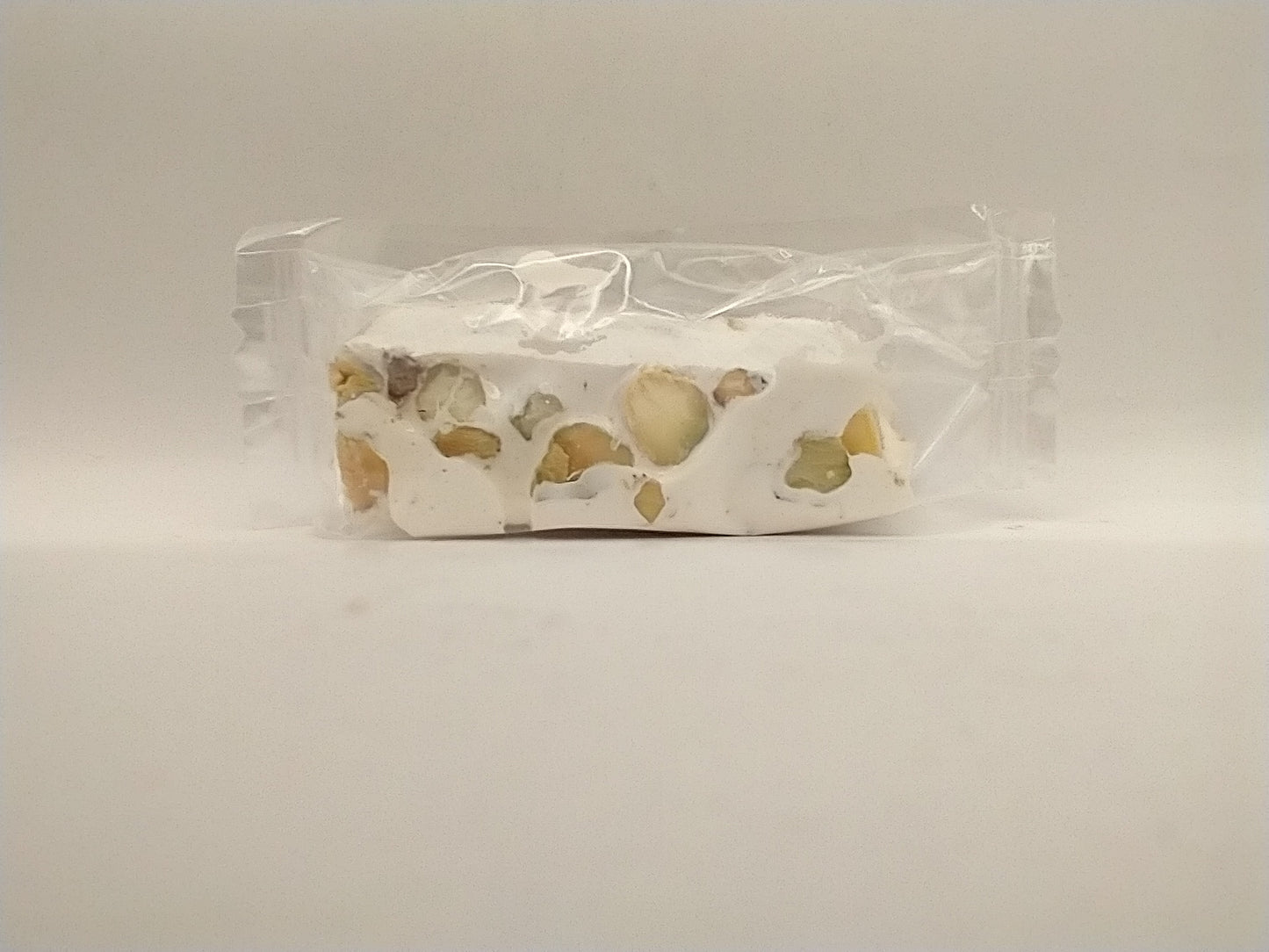 Soft Torrone Bites with Almond SINGLE