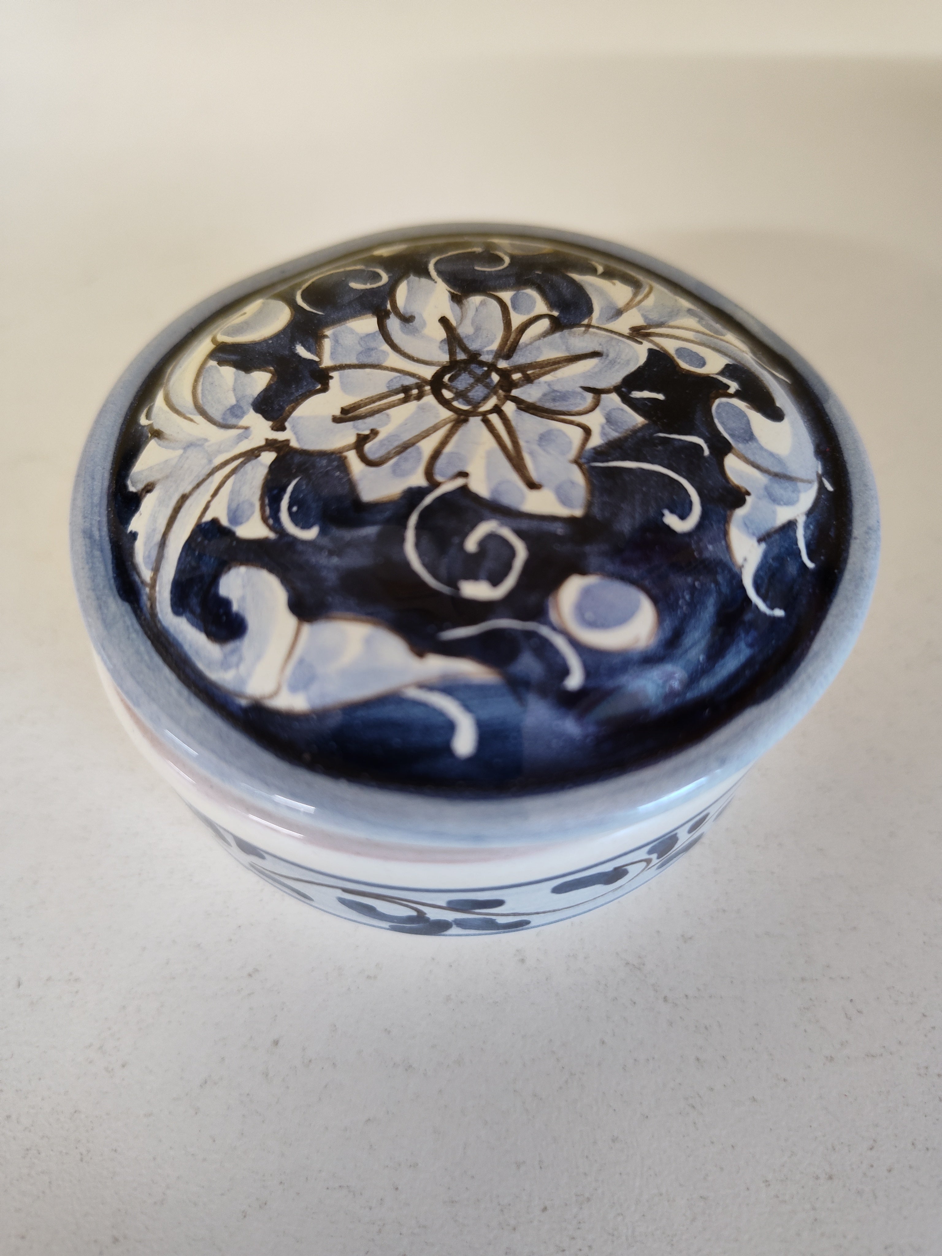 Box, 3 inch round