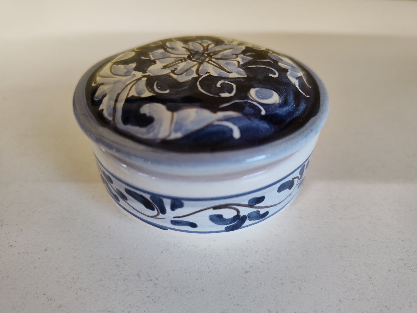 Box, 3 inch round