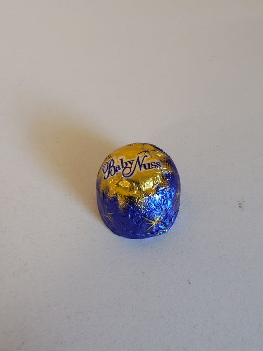 Baby Nuss Dark Chocolates with hazelnut center