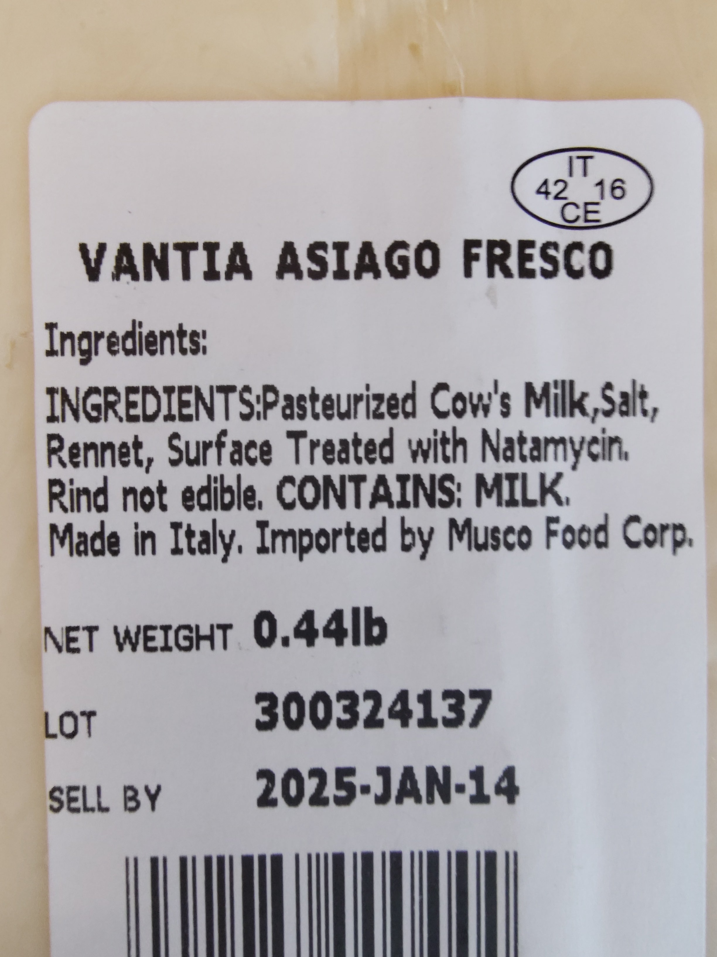 Vantia Asiago Fresco Cheese Aged 30 Days