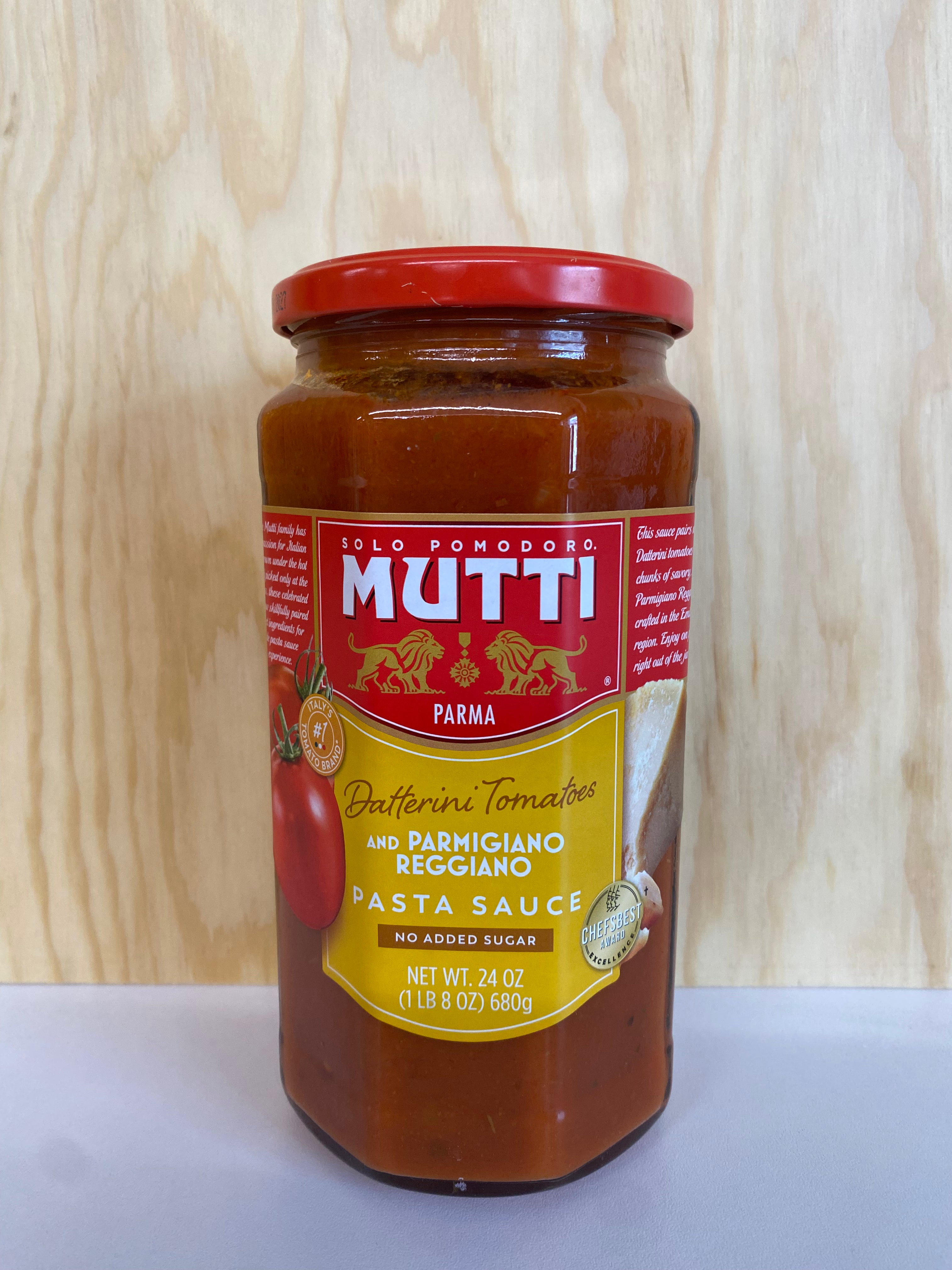 Mutti Pasta Sauce with Parmigiano Reggiano